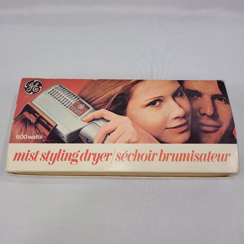 GE Vintage 600 Watts Hair Dryer Model SD3 Mist Styling Comb made Japan